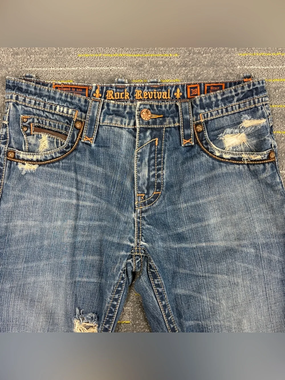 Rock Revival Bruce Straight Fit Denim Shorts Men’s 38 Cuffed Distressed Blue
